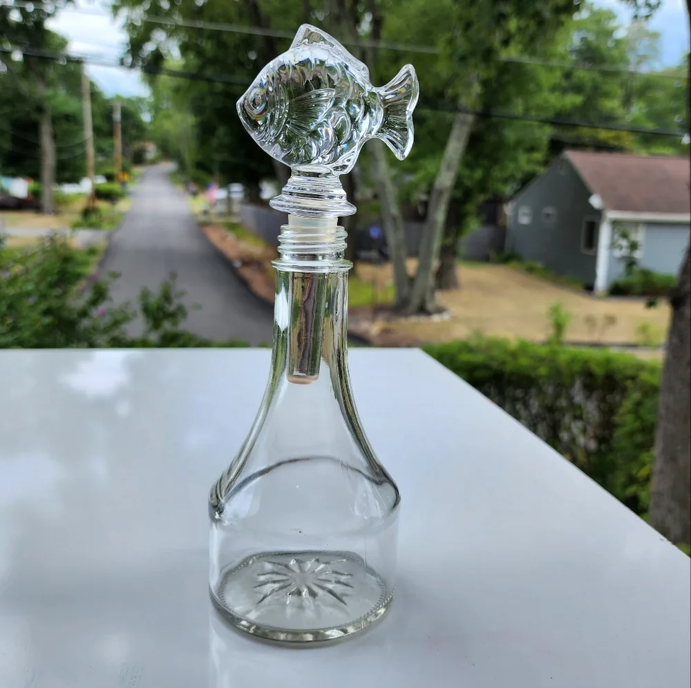 Mikasa Crystal Fish Wine Bottle Stopper‎ 5.5in x 2.75in